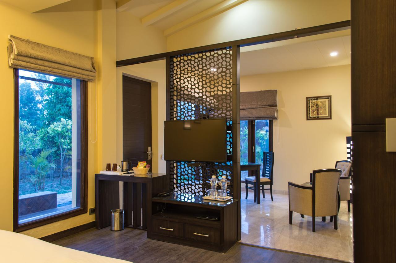 Corbett Wild Iris Spa And Resort Ramnagar  Exterior photo